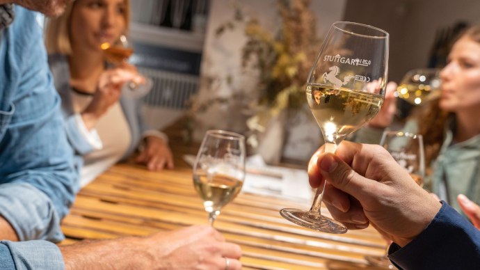 Geselliges Beisammensein ist garantiert in den Weinbars in Stuttgart, &copy; Martina Denker