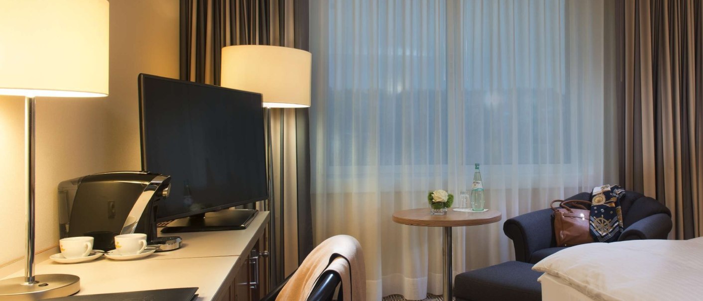 Maritim Superior Hotel, &copy; vision photos, Reuchlinstr. 10-11, 10557 Berlin, Tel.: 030-39731380