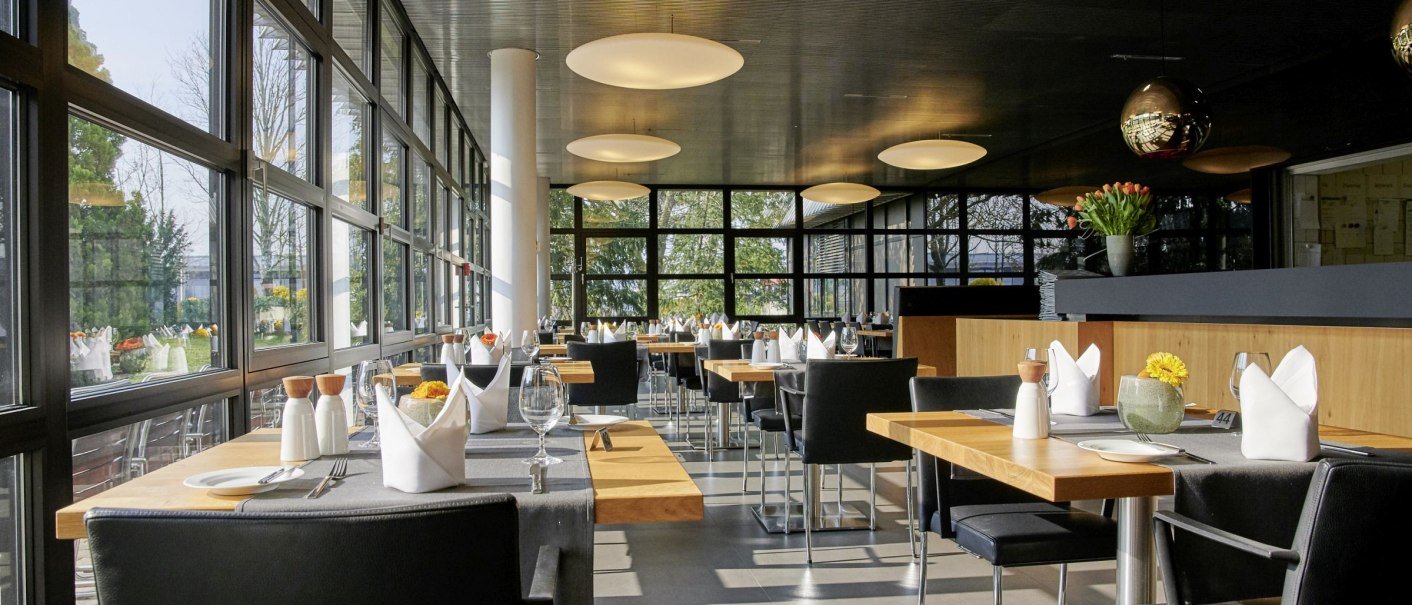 Customer Center_Restaurant, © Mercedes-Benz AG