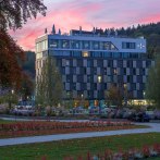 Hotel am Remspark  Aussenansicht, © HotelamRemspark, Blumenzwerg