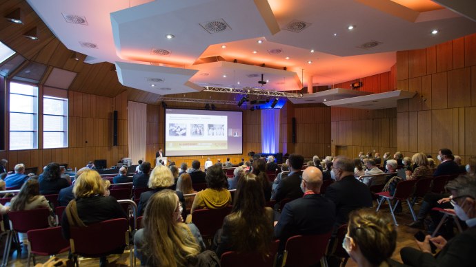 30. Jahrestagung der Deutschen Transplantationsgesellschaft im Convention &amp; Event Center Filderhalle, &copy; K.I.T. Group GmbH Dresden, Foto Fotostudio Essen 