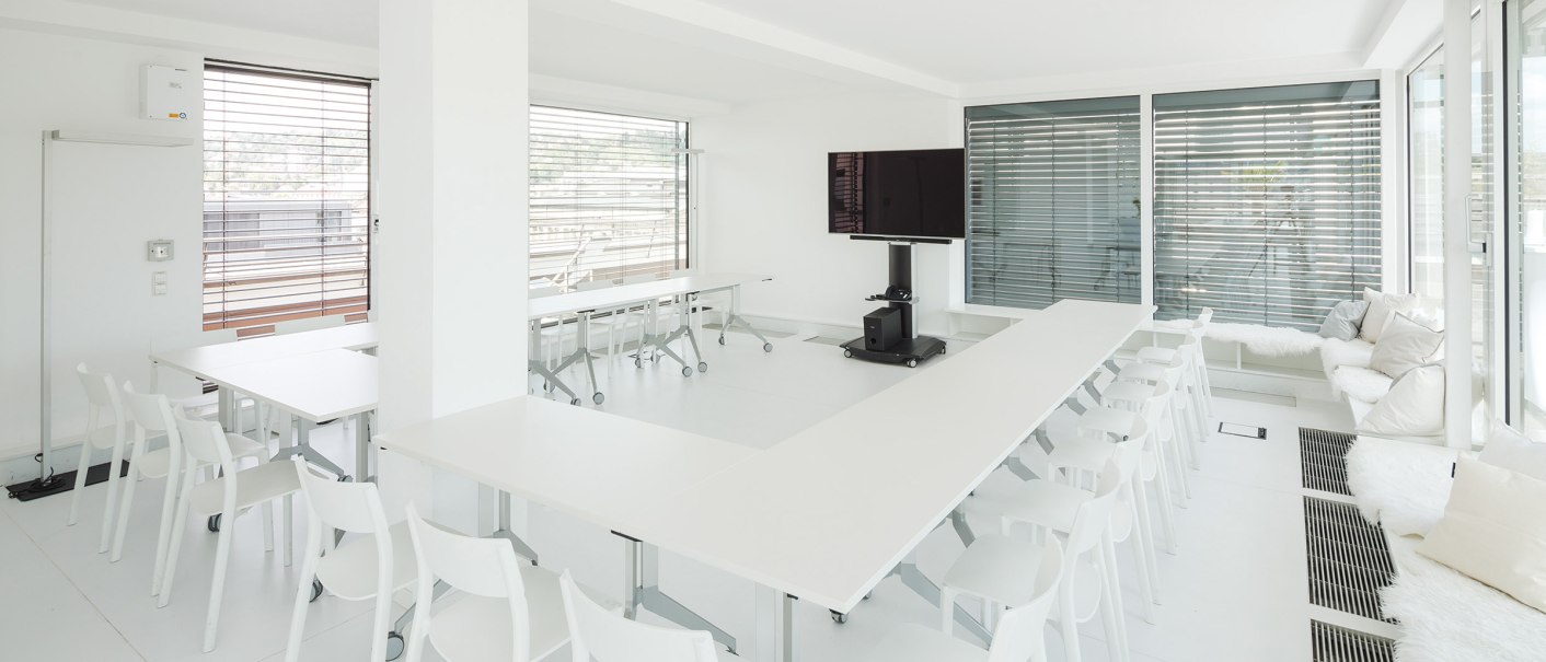 Skyloft_Conference room, &copy; Cscom