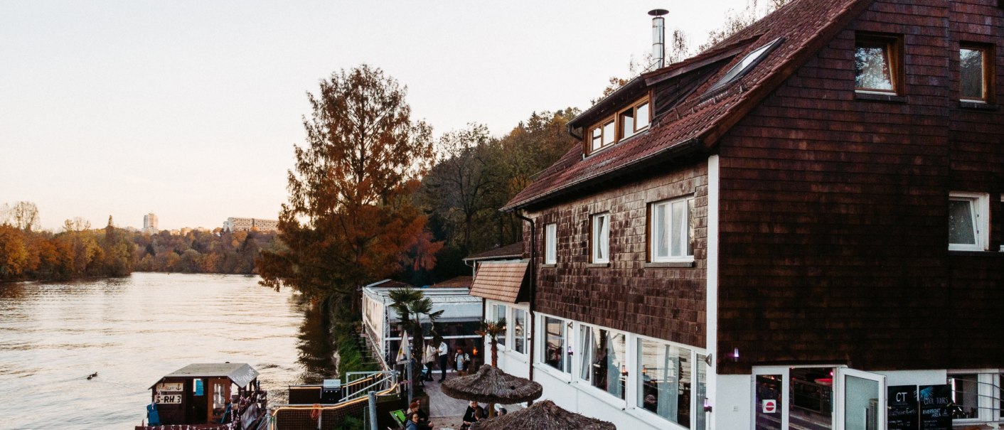 Riverbeach Außenbereich, © Riverhouse Locations