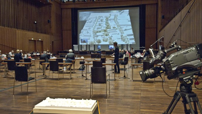 Digitales Preisgericht bei einem st&auml;dtebaulichen Architekturwettbewerb &ndash; hybrid durchgef&uuml;hrt bleiben Kommunen und Unternehmen voll arbeitsf&auml;hig, &copy; Stadthalle Reutlingen GmbH