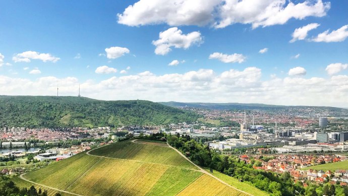 Blick von der Grabkapelle &uuml;ber Stuttgart, &copy; SMG