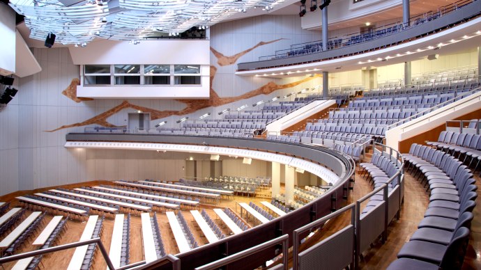 Kultur- und Kongresszentrum Liederhalle, &copy; KKL