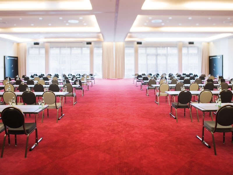 Mövenpick Hotel Stuttgart Airport & Messe, © Mövenpick Hotel Stuttgart Airport Mövenpick Hotel Stuttgart Airport & Messe, © Mövenpick Hotel Stuttgart Airport