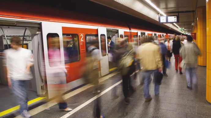 S-Bahn, © MEV-Verlag, Germany