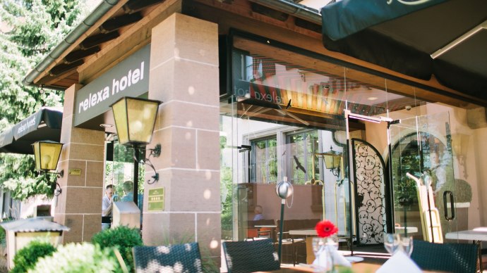 relexa Waldhotel Schatten Eingang, &copy; RelexaWaldhotelSchatten