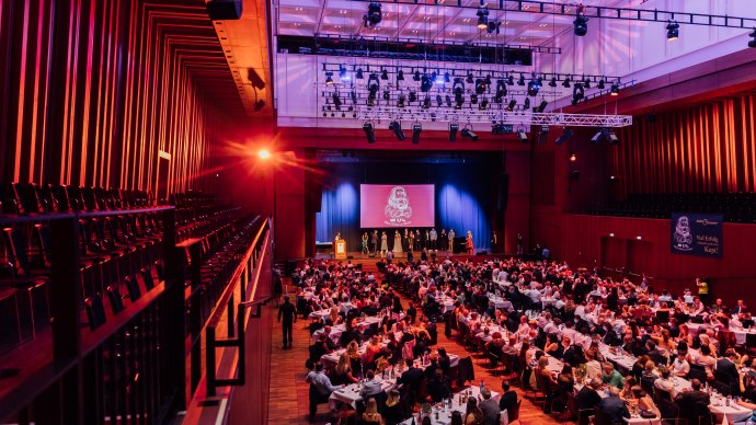 Mit sicherem 3G und gutem Gef&uuml;hl wieder Feste feiern im Gro&szlig;en Saal der Stadthalle Reutlingen , &copy; Stadthalle Reutlingen